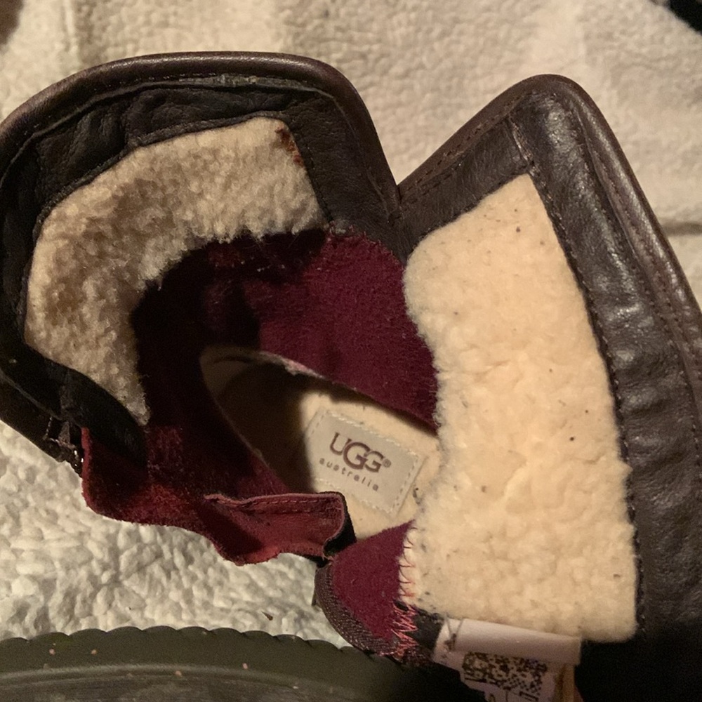 UGG Waterproof Fleece-lined side zip boots size 7.5 - Picture 8 of 9